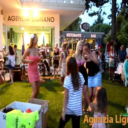 A Lignano Riviera Con Giardino *